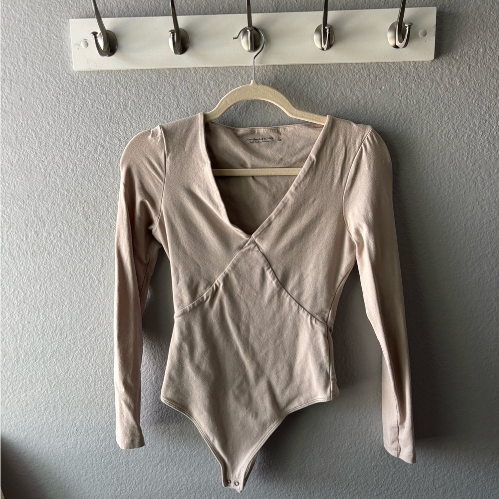 Abercrombie & Fitch Cream Long Sleeve Bodysuit